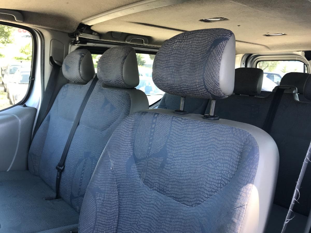 Renault Trafic 1.9 DCI · Ano 2004 — image 22