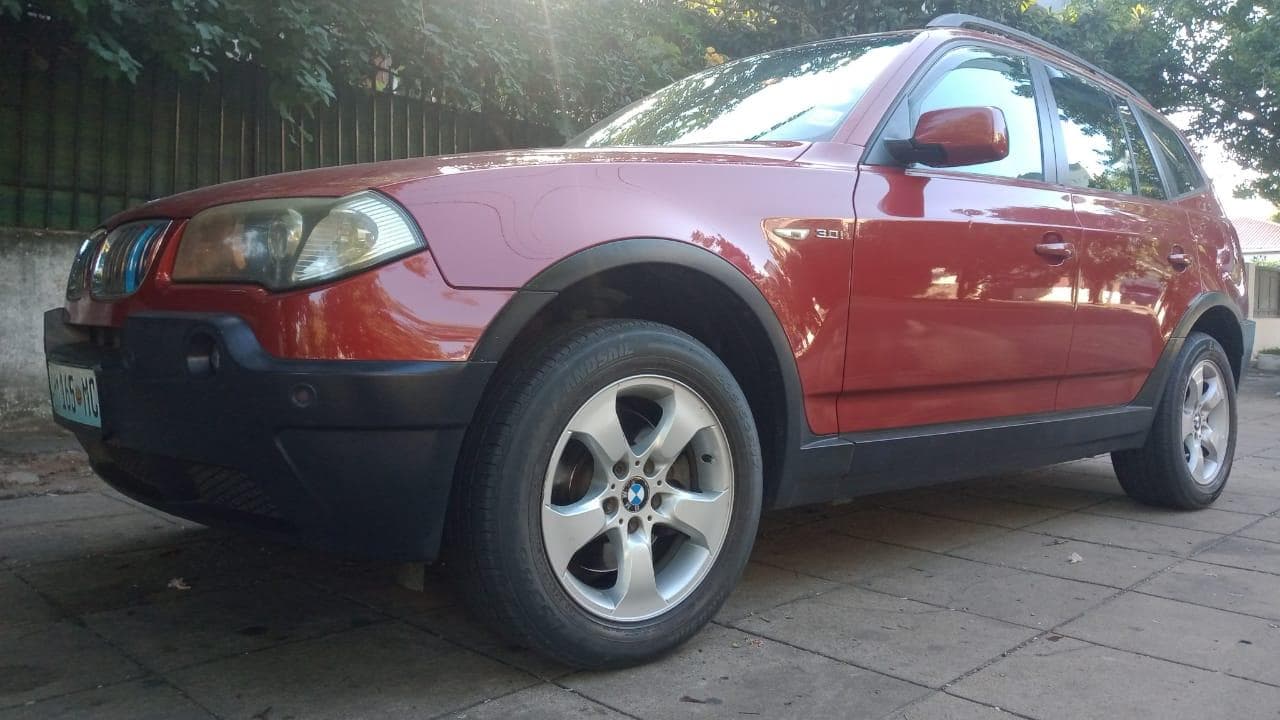 BMW X3 · — imagem 8