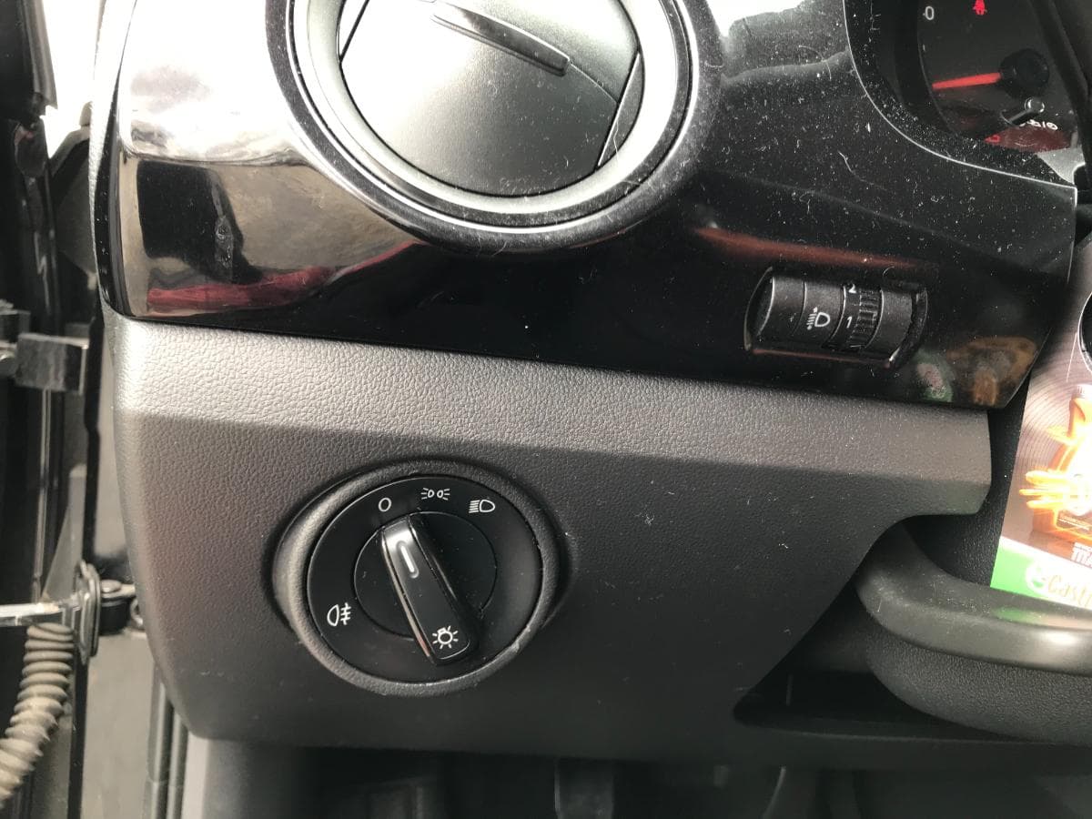 Volkswagen UP 1.0 · Ano 2015 — imagem 18