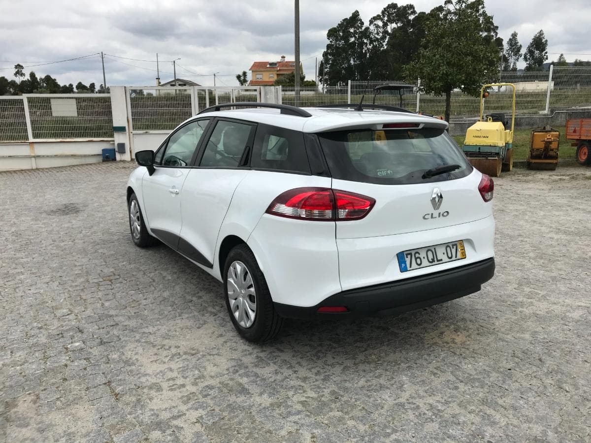 Renault Clio 1.5 DCI · Ano 2015 — imagen 6