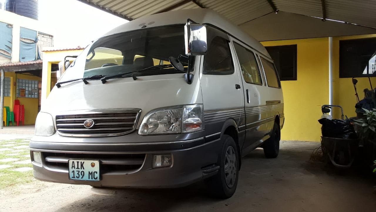Toyota Hiace · — image 4