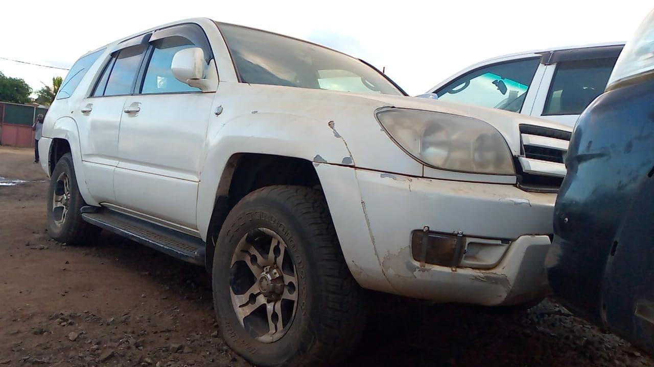 Toyota Surf ·