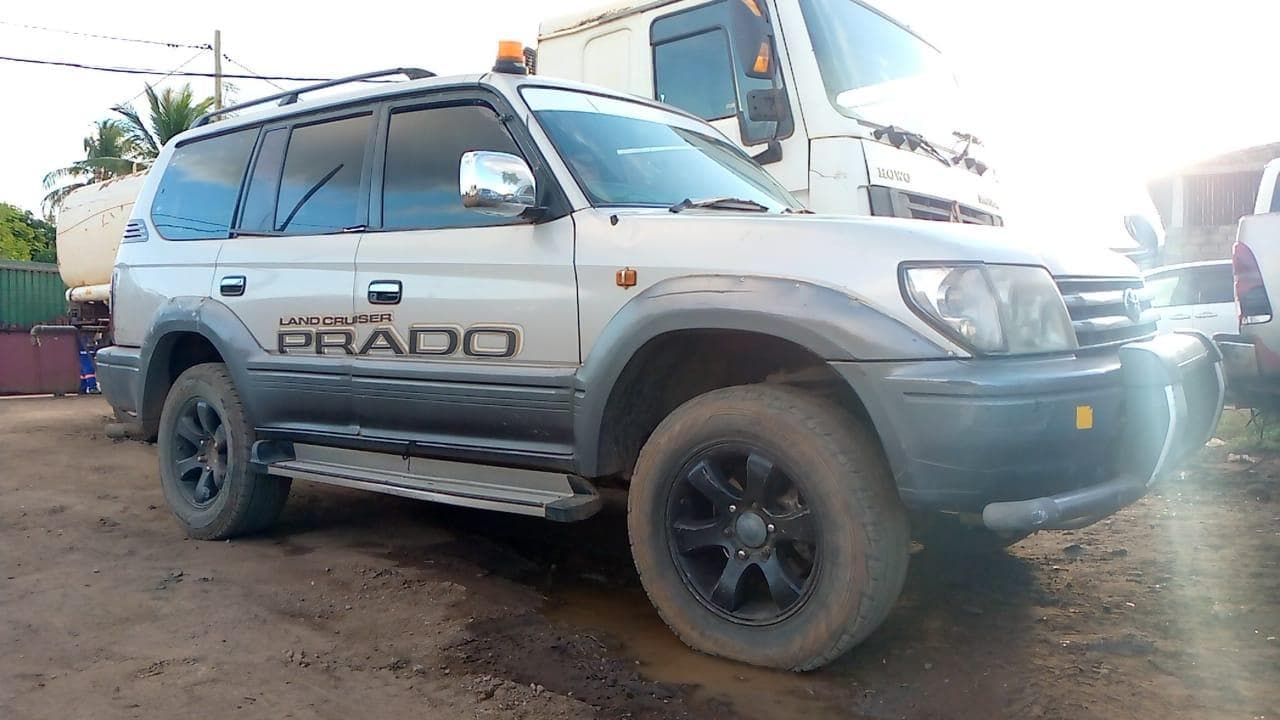 Toyota Prado · — imagem 2