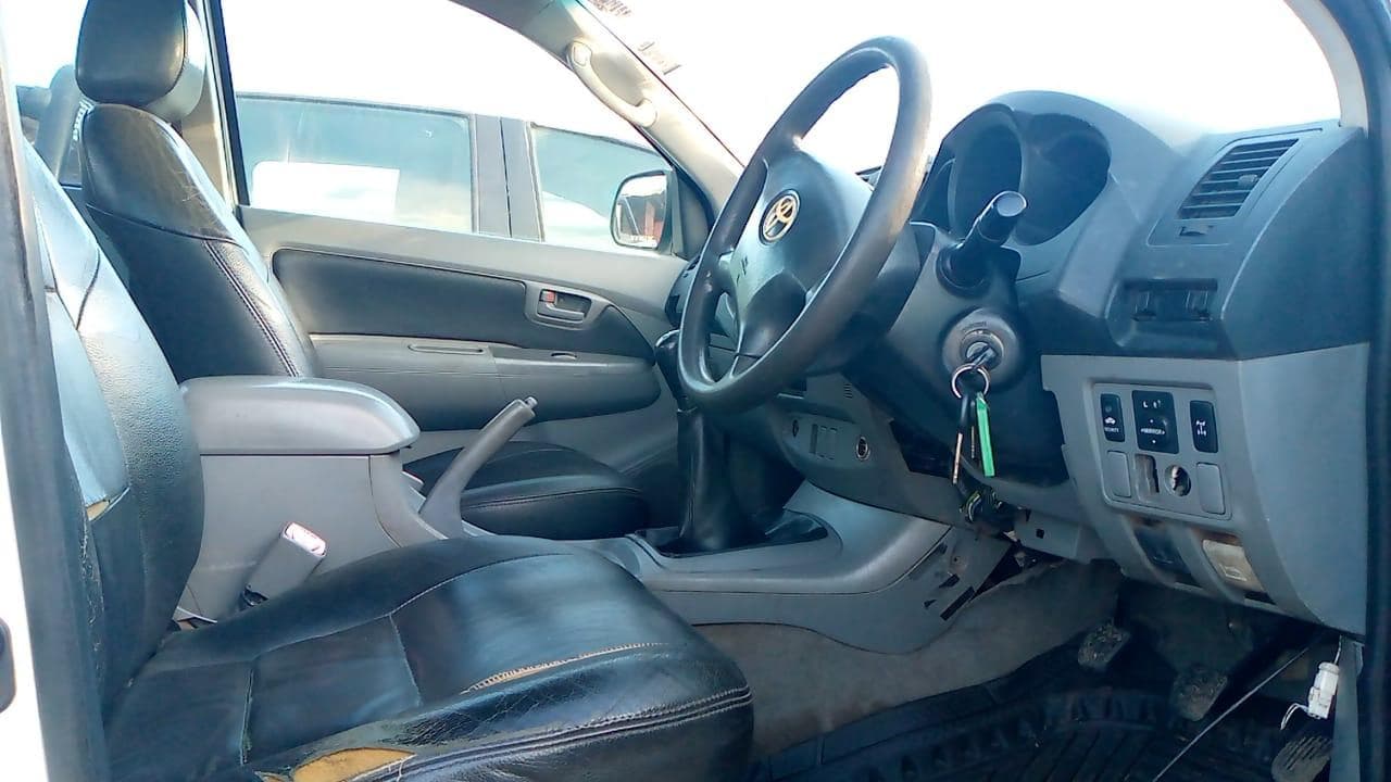 Toyota Hilux · — imagem 5