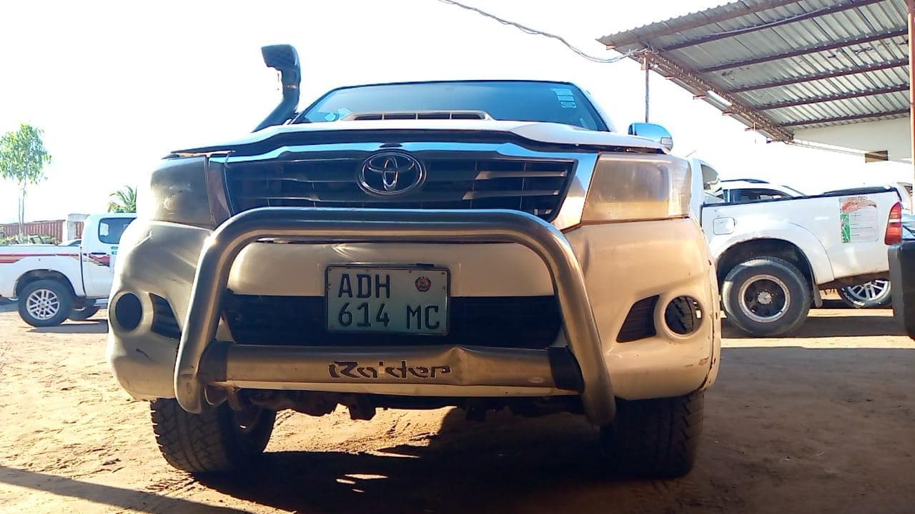 Toyota Hilux · — imagem 8