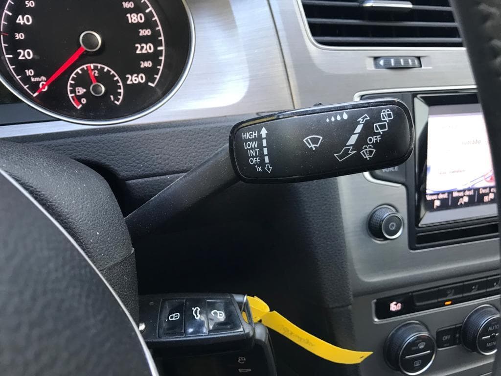Volkswagen Golf 1.6 TDI · Ano 2014 — imagem 19