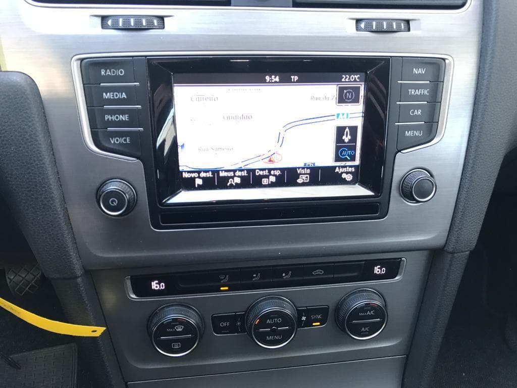 Volkswagen Golf 1.6 TDI · Ano 2014 — imagem 21