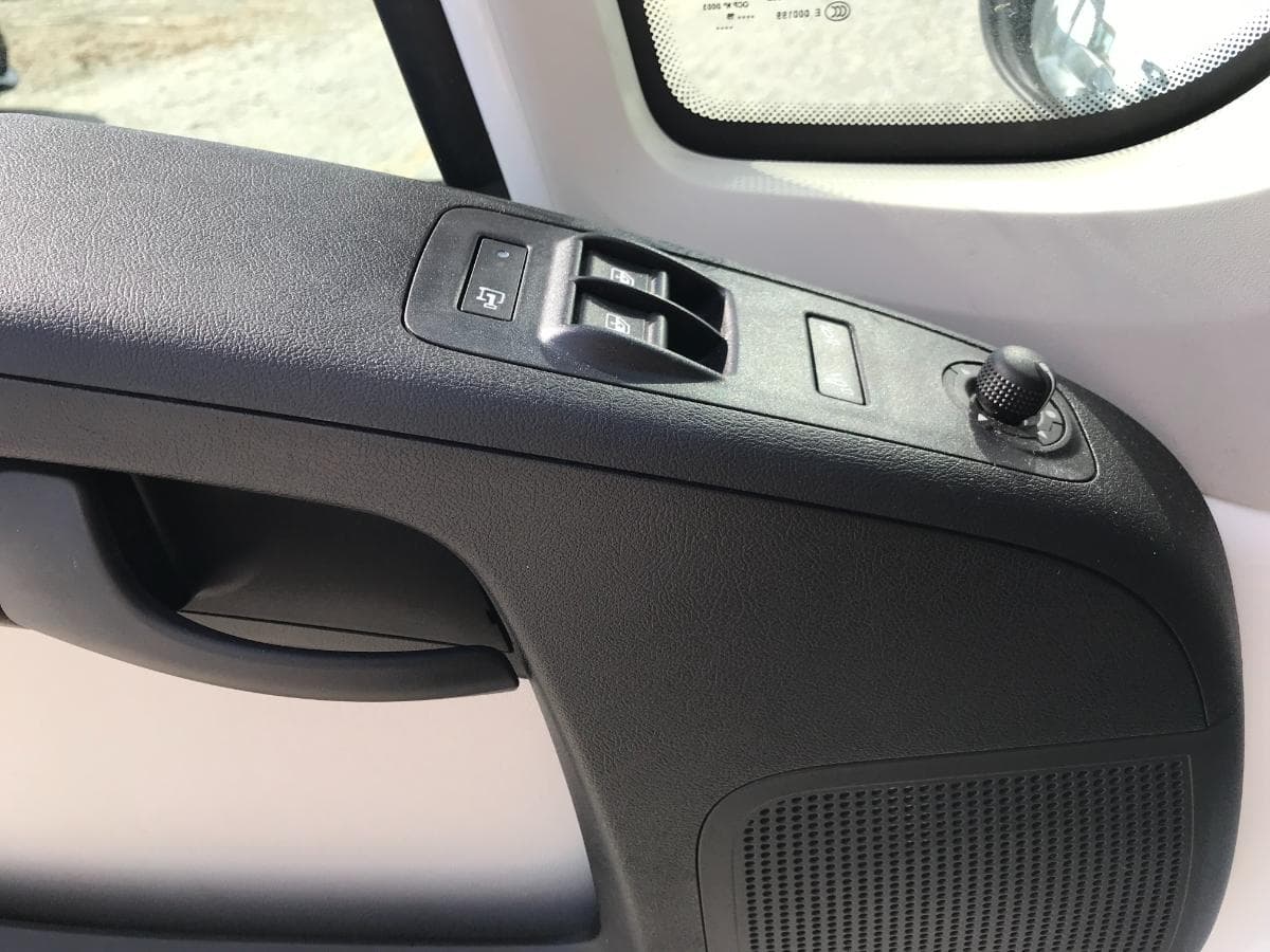 Peugeot Boxer 2.0 HDI · Ano 2019 — image 18