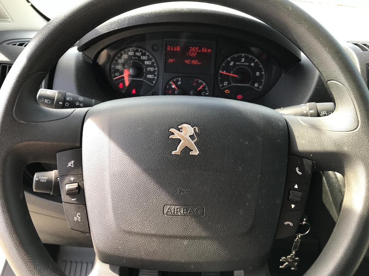 Peugeot Boxer 2.0 HDI · Ano 2019 — image 24