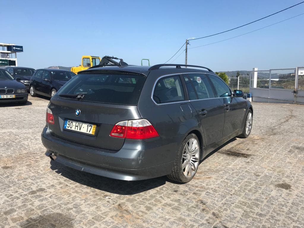 BMW 520D · Ano 2006 — imagem 4