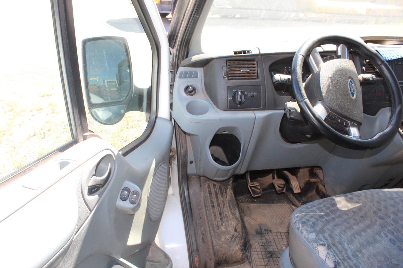 Ford Transit — imagem 8