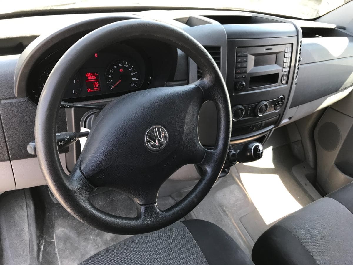 Volkswagen Crafter 2.0 TDI · Ano 2015 — imagem 17