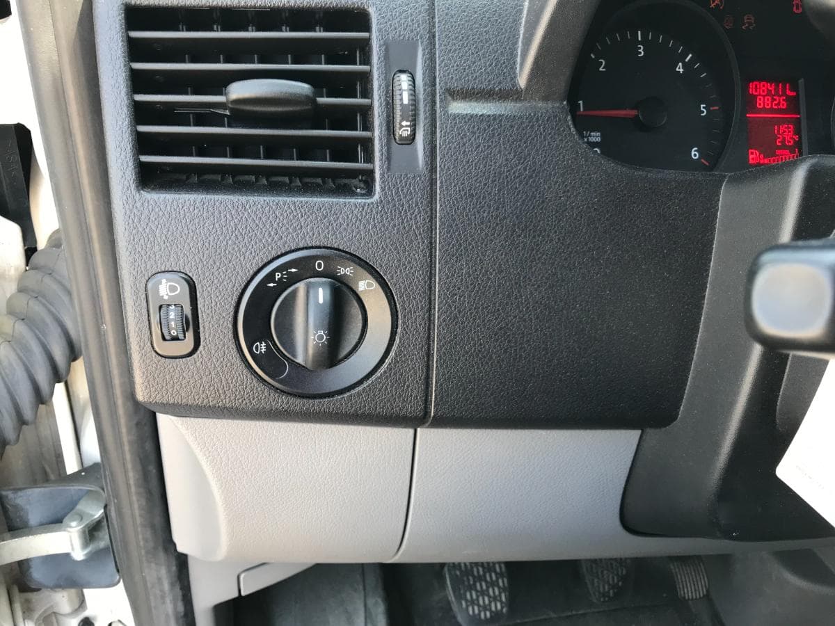 Volkswagen Crafter 2.0 TDI · Ano 2015 — imagem 23
