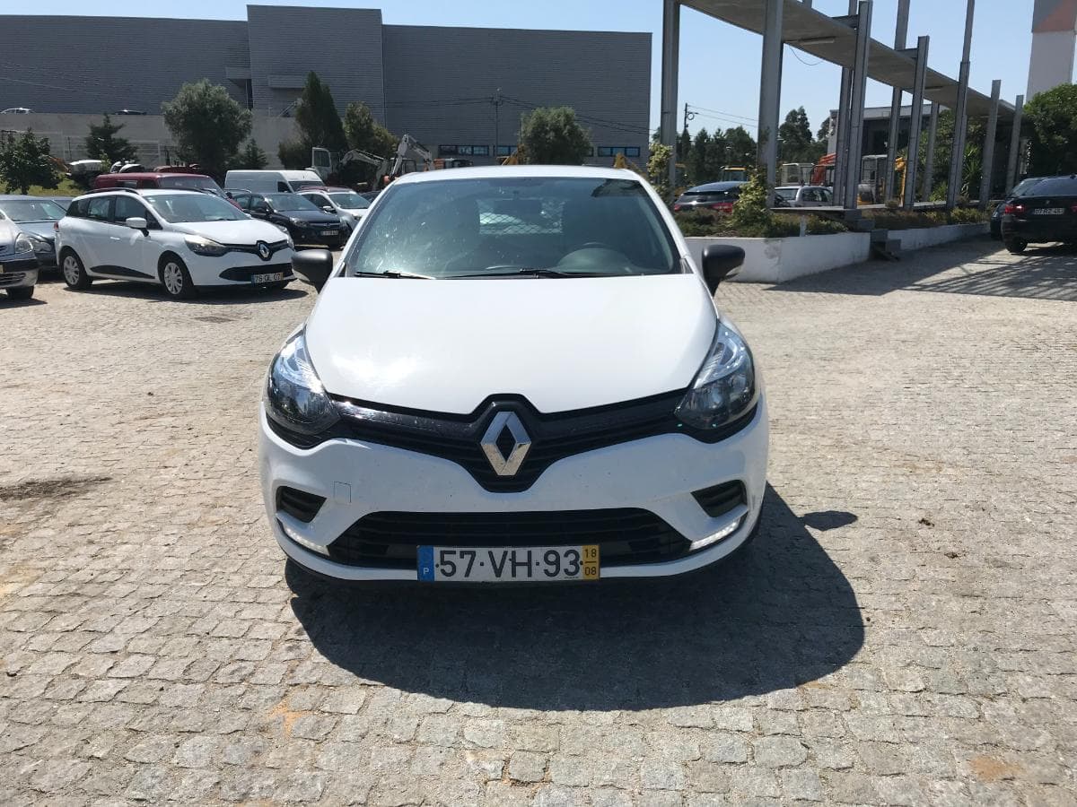 Renault Clio 1.5 DCI · 2 Lugares · Ano 2018 — imagem 2