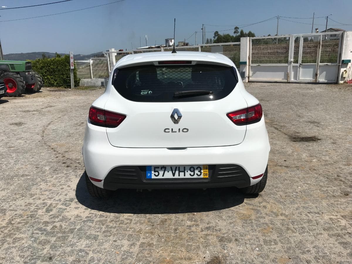 Renault Clio 1.5 DCI · 2 Lugares · Ano 2018 — imagem 5