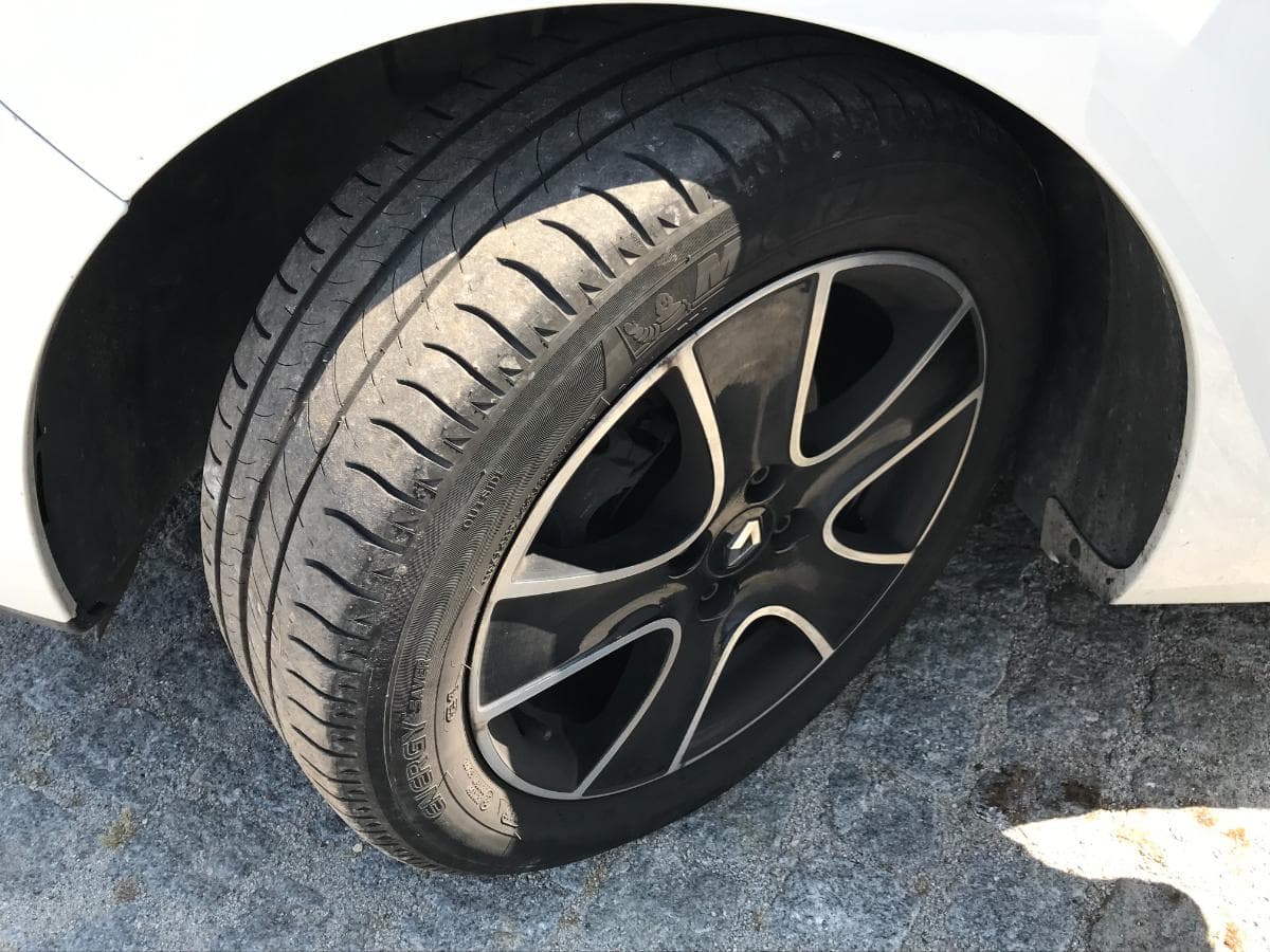 Renault Clio 1.5 DCI · 2 Lugares · Ano 2018 — imagem 10