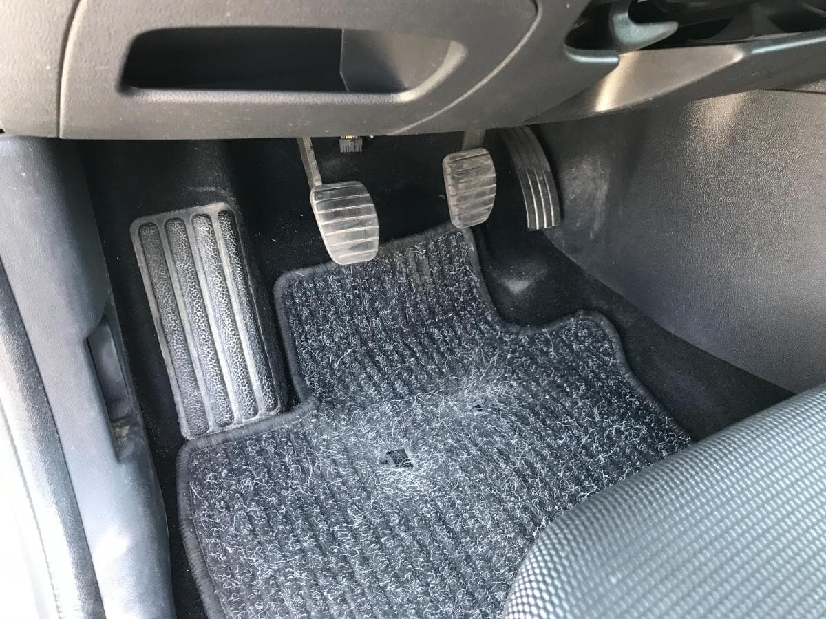 Renault Clio 1.5 DCI · 2 Lugares · Ano 2018 — imagem 13