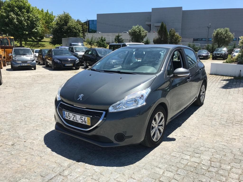 Peugeot 208 · Ano 2013 — imagem 3