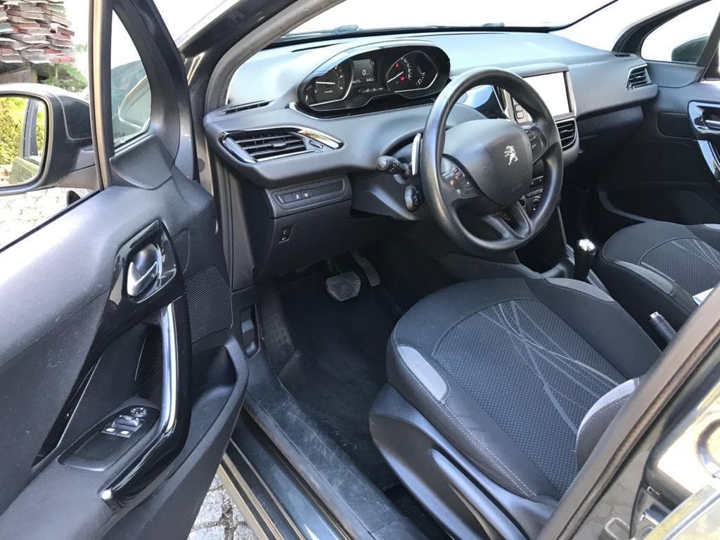 Peugeot 208 · Ano 2013 — imagem 13
