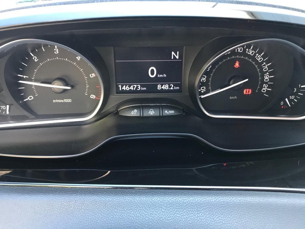 Peugeot 208 · Ano 2013 — imagem 16