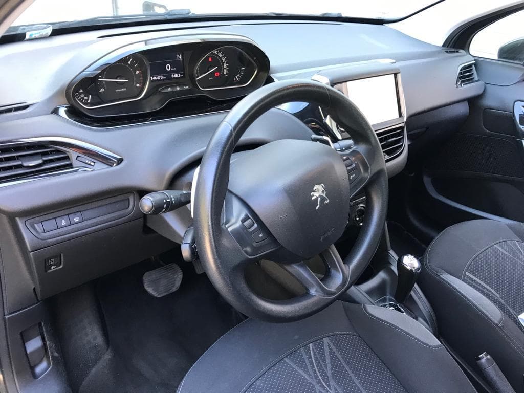 Peugeot 208 · Ano 2013 — imagem 22