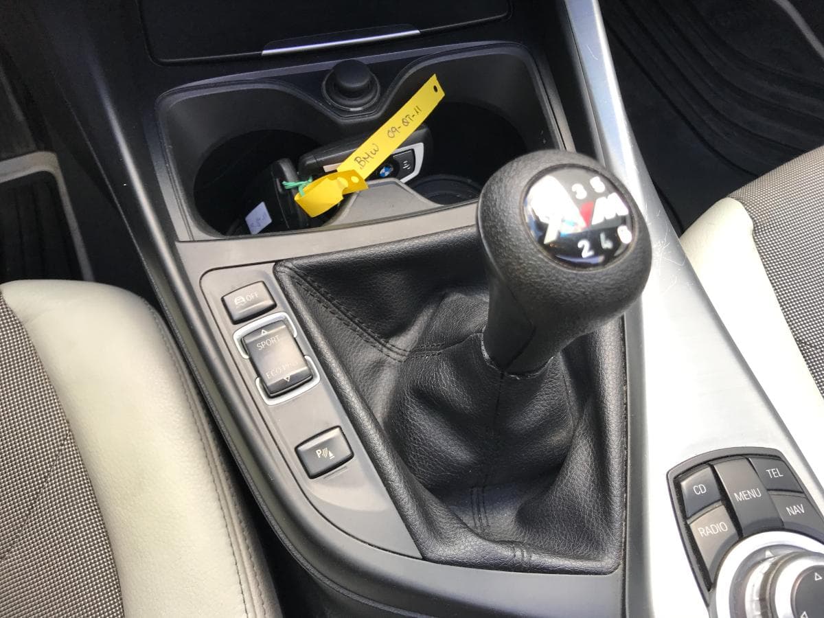 BMW 118D · Ano 2011 — imagem 22