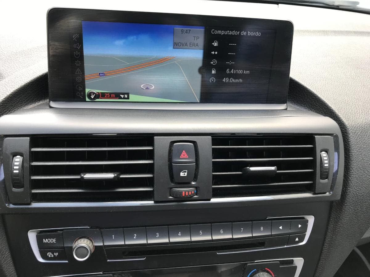 BMW 118D · Ano 2011 — imagem 24
