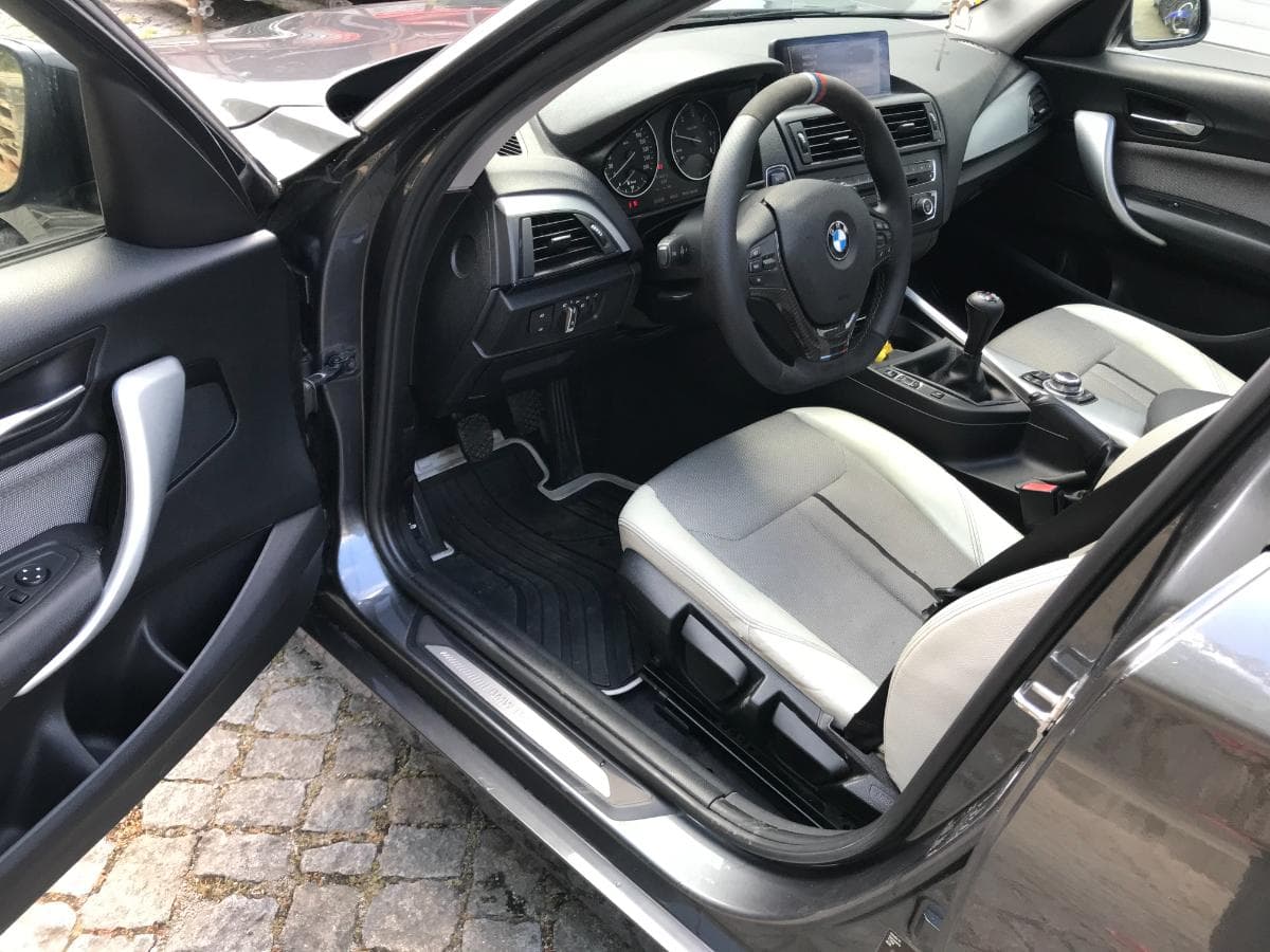 BMW 118D · Ano 2011 — imagem 15