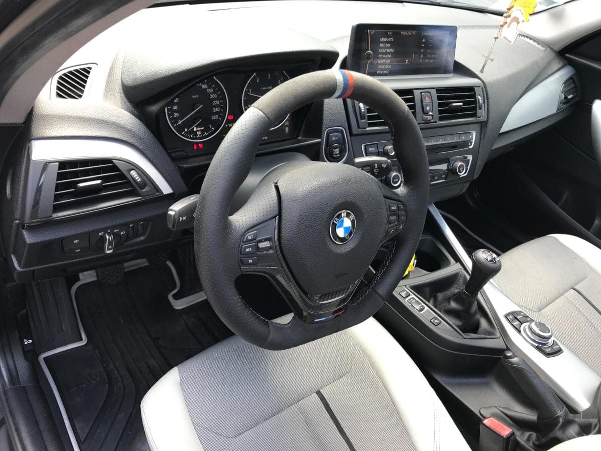 BMW 118D · Ano 2011 — imagem 29