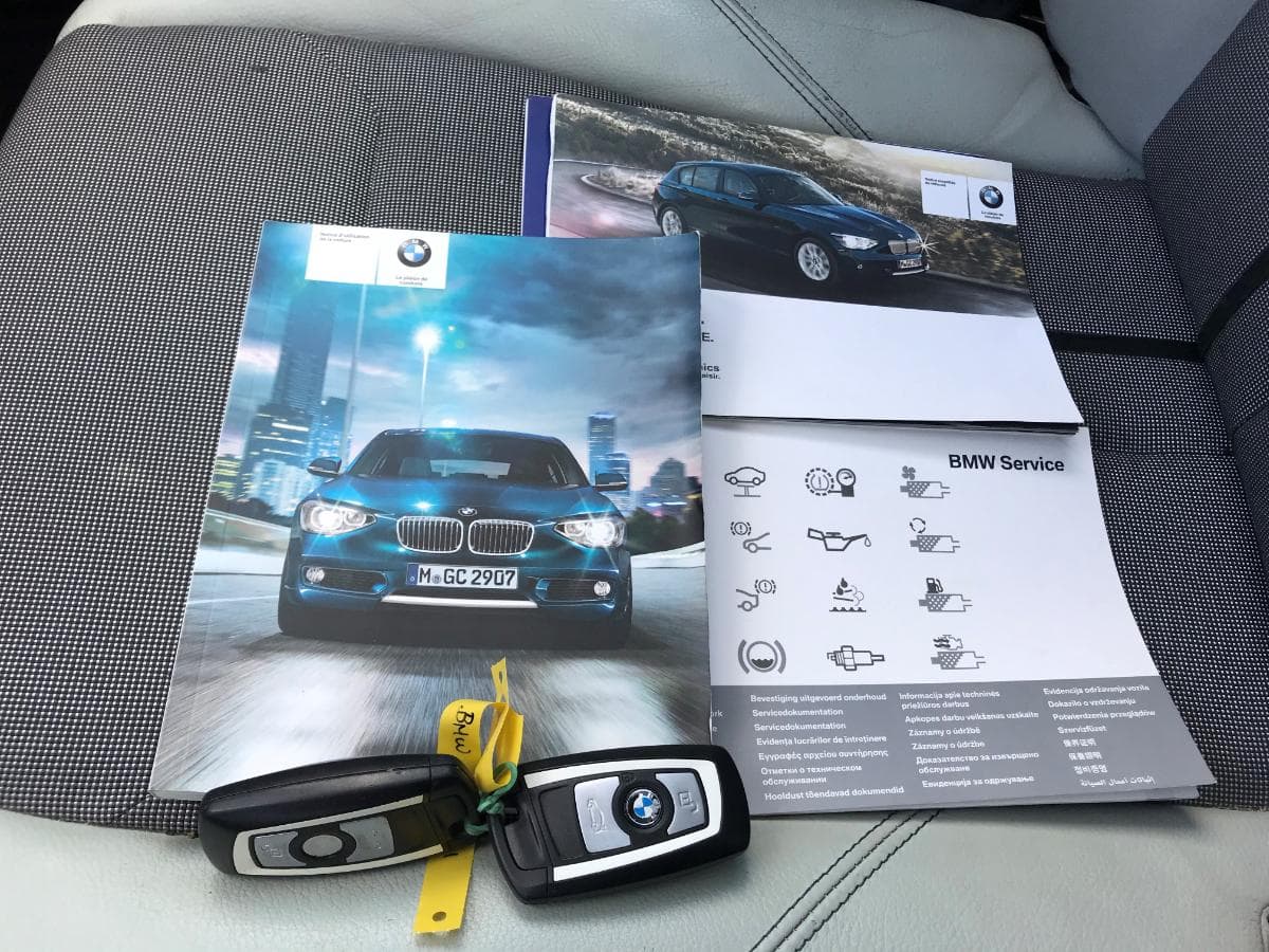BMW 118D · Ano 2011 — imagem 31