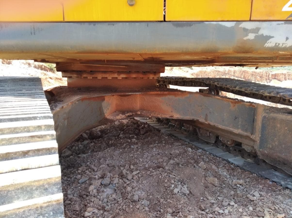 Giratória Hyundai 25 Ton. — imagem 4