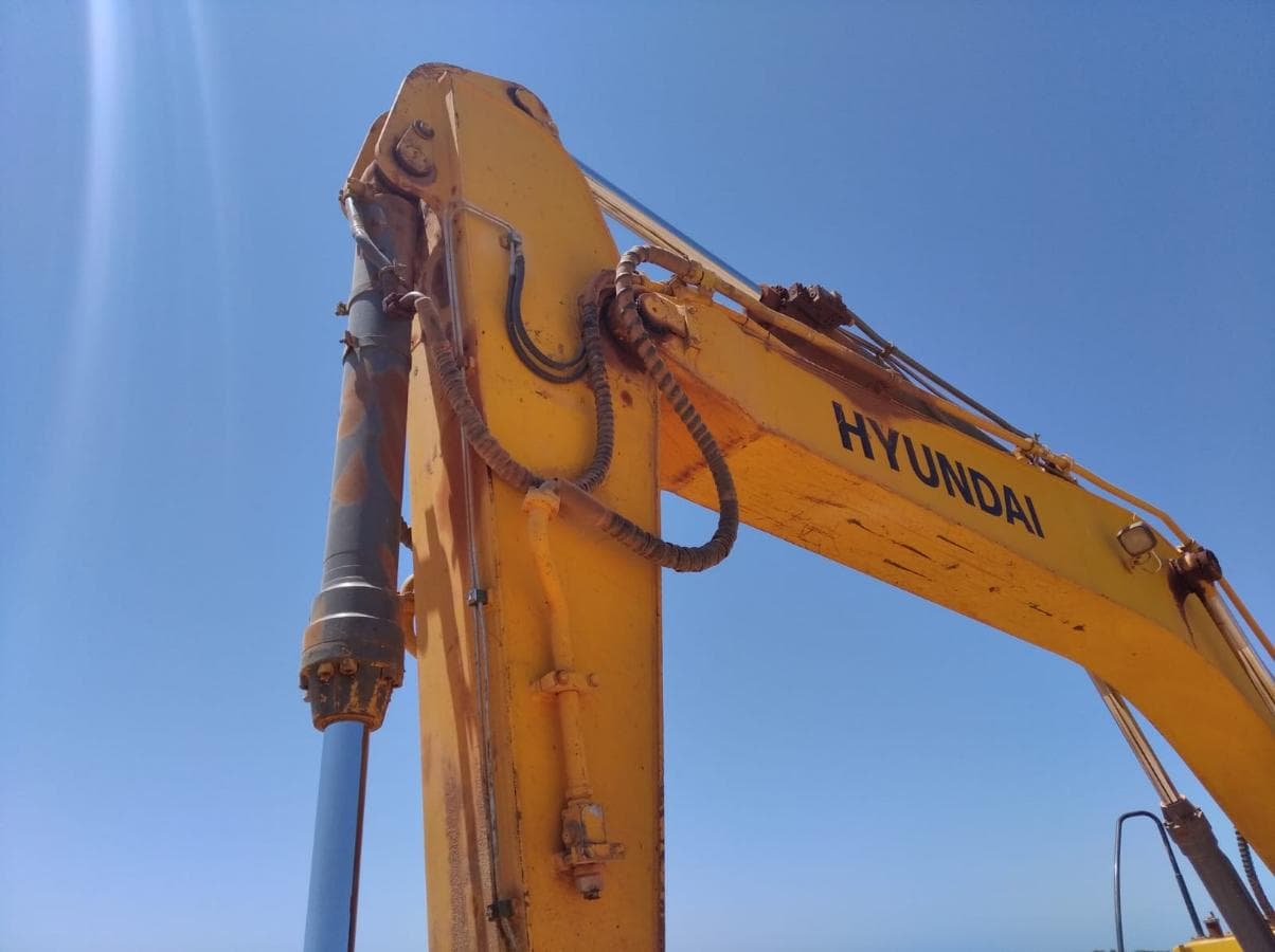 Giratória Hyundai 25 Ton. — imagem 8