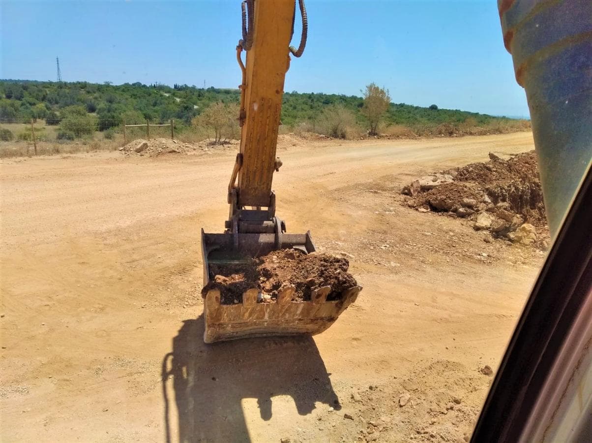 Giratória Hyundai 25 Ton. — imagem 9