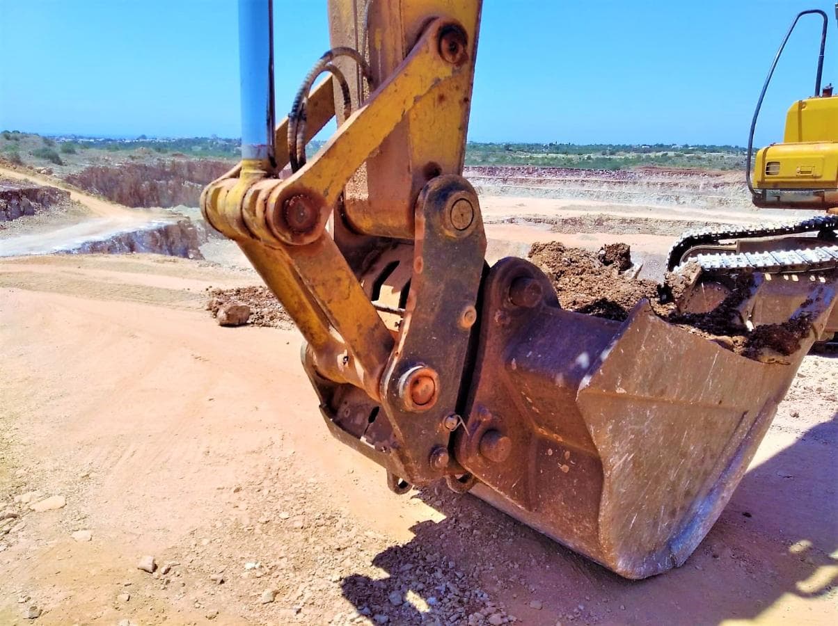 Giratória Hyundai 25 Ton. — imagem 10