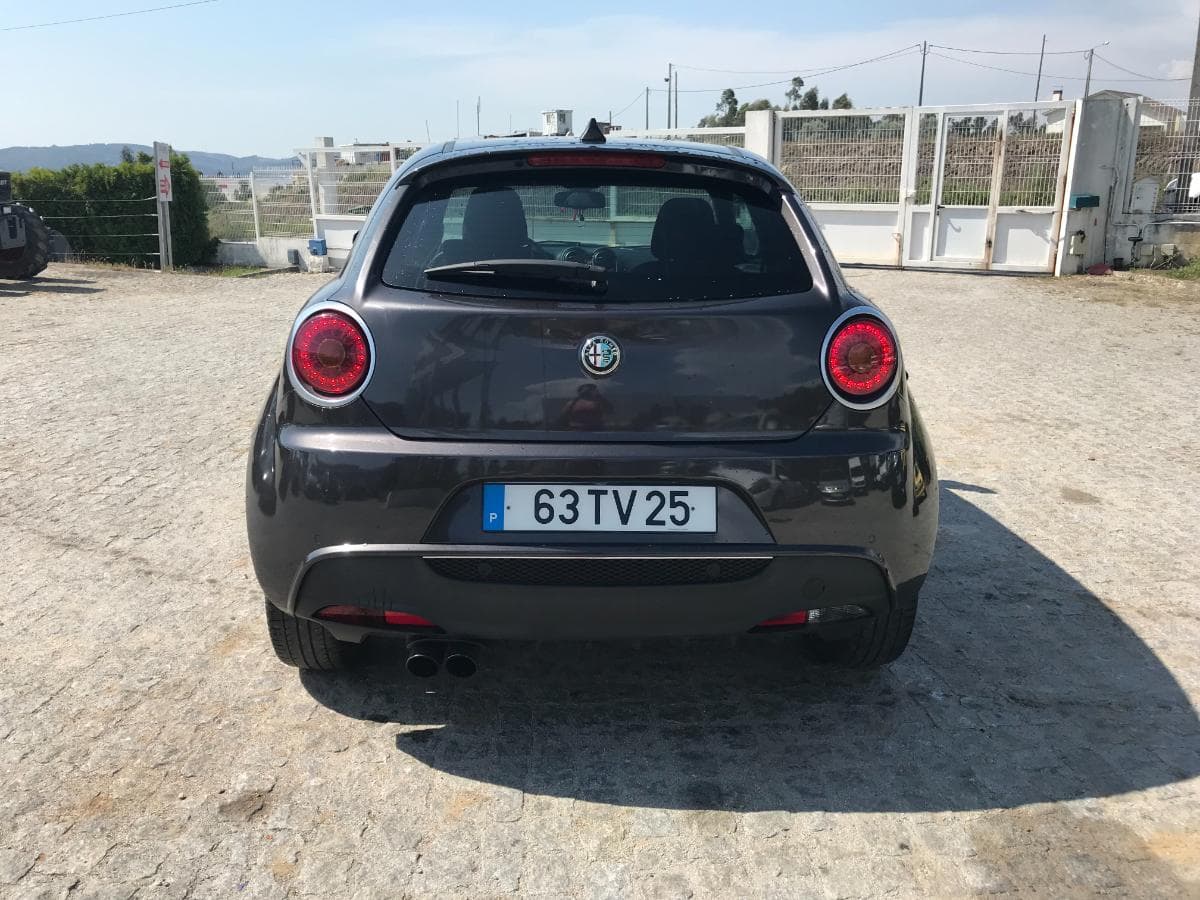 Alfa-Romeo Mito 1.3 Multijet · Ano 2014 — imagem 5