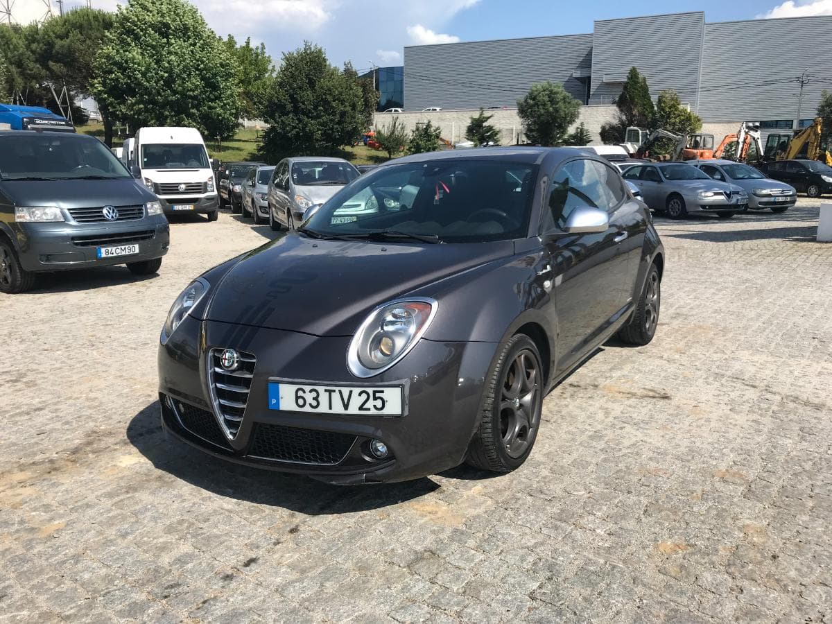Alfa-Romeo Mito 1.3 Multijet · Ano 2014 — imagem 3