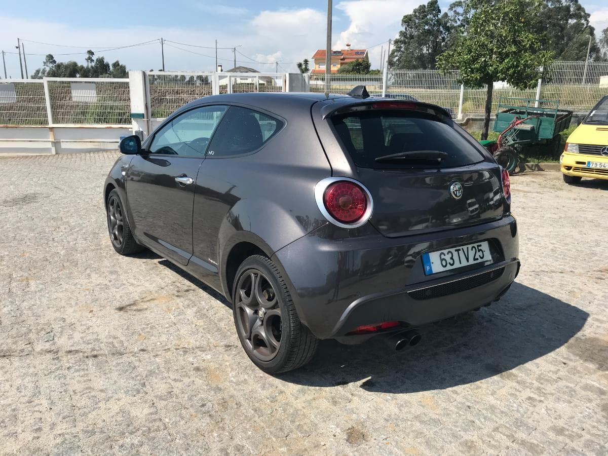 Alfa-Romeo Mito 1.3 Multijet · Ano 2014 — imagem 6