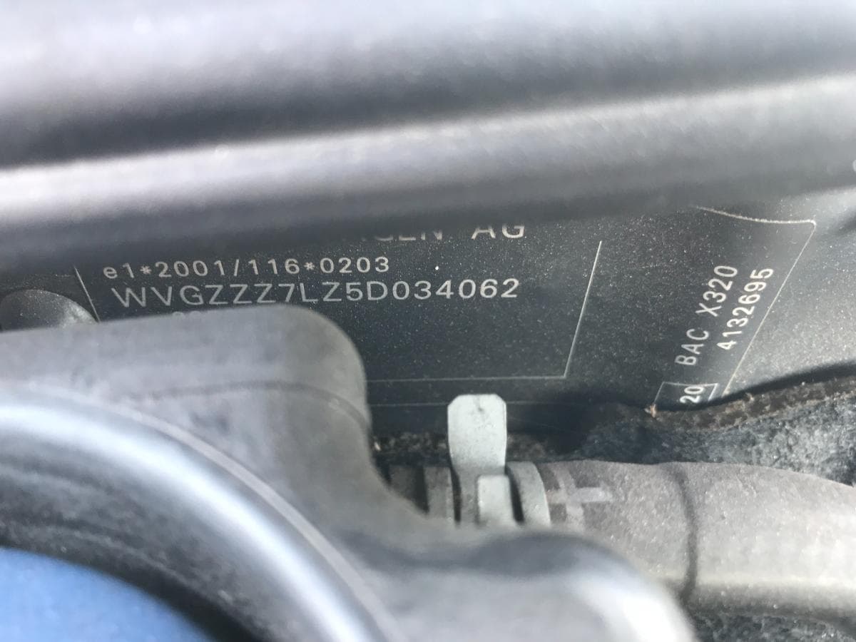Volkswagen Touareg 2.5 TDI · Ano 2005 03-EO-26 — image 11