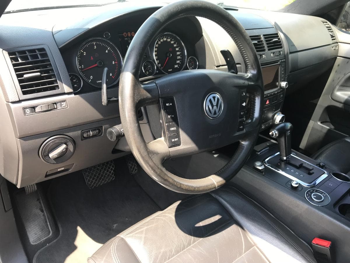 Volkswagen Touareg 2.5 TDI · Ano 2005 03-EO-26 — image 22