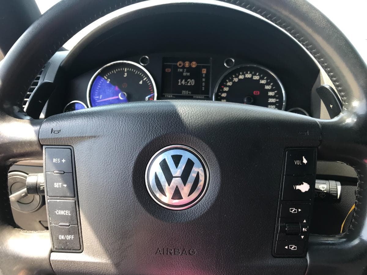 Volkswagen Touareg 2.5 TDI · Ano 2005 03-EO-26 — image 30