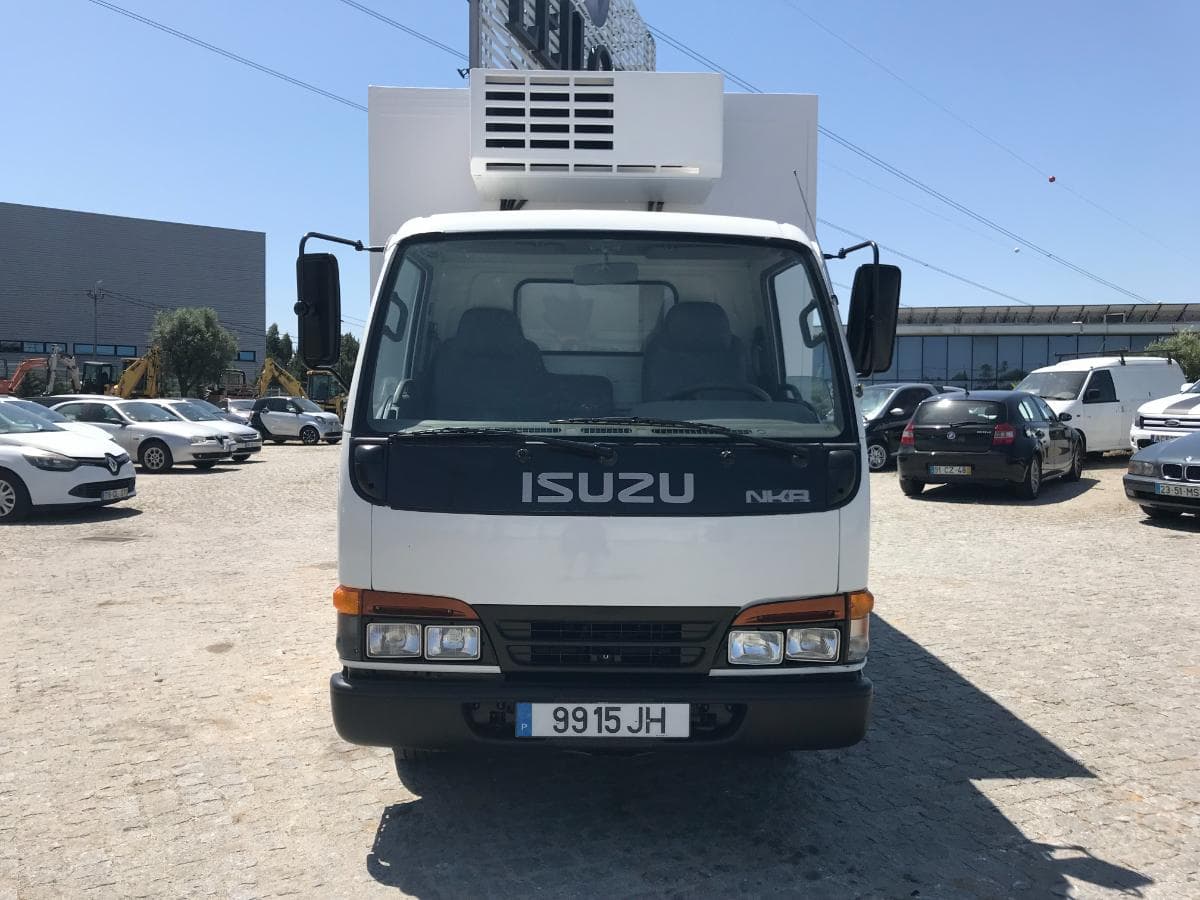 Isuzu NKR 3.1D Com Caixa de Frio · Ano 1997 — imagem 2