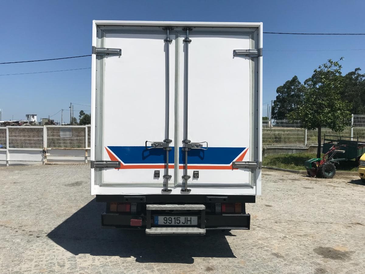 Isuzu NKR 3.1D Com Caixa de Frio · Ano 1997 — imagem 5