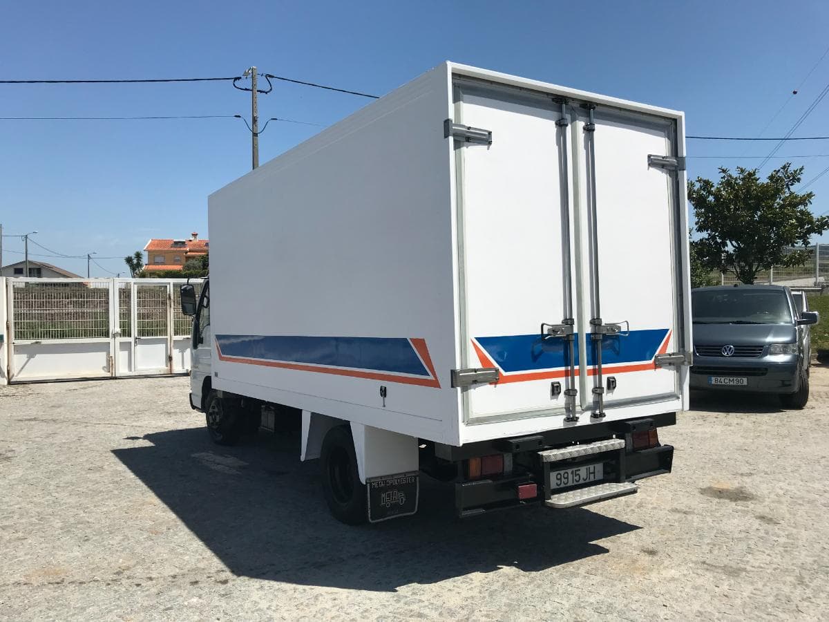 Isuzu NKR 3.1D Com Caixa de Frio · Ano 1997 — imagem 6
