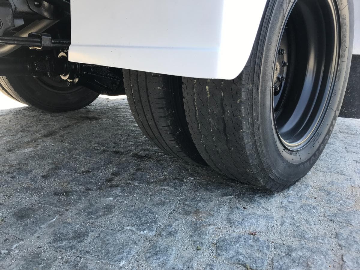 Isuzu NKR 3.1D Com Caixa de Frio · Ano 1997 — imagem 7