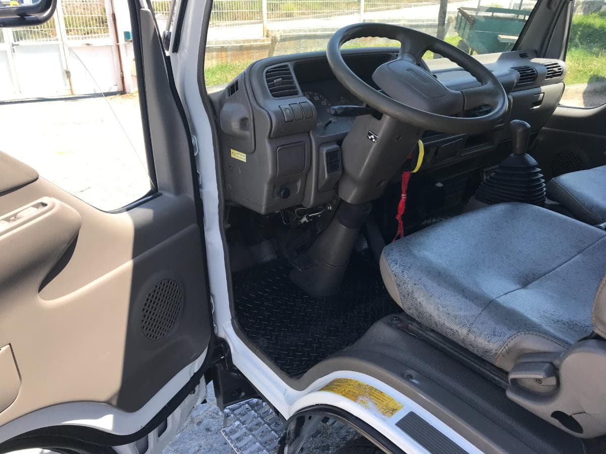 Isuzu NKR 3.1D Com Caixa de Frio · Ano 1997 — imagem 12
