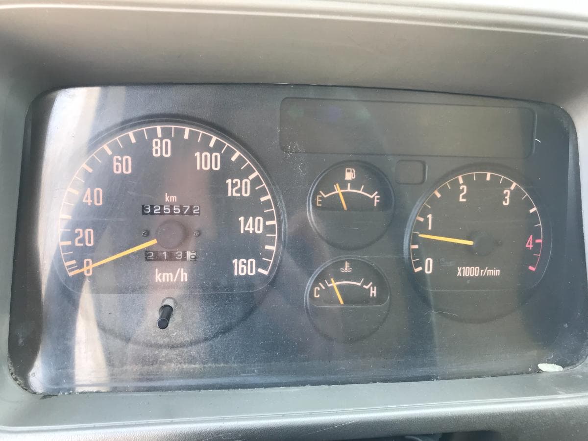 Isuzu NKR 3.1D Com Caixa de Frio · Ano 1997 — imagem 13