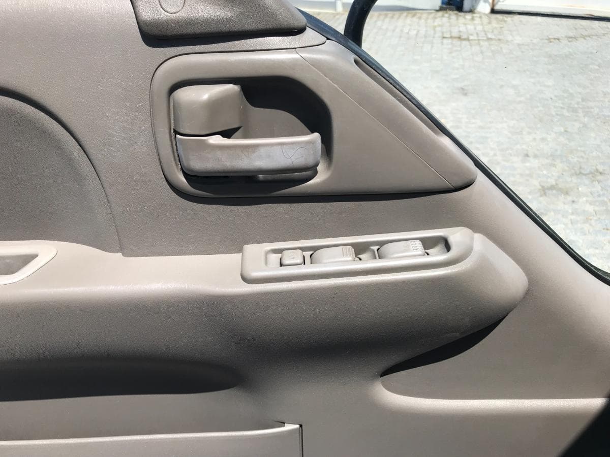 Isuzu NKR 3.1D Com Caixa de Frio · Ano 1997 — imagem 14