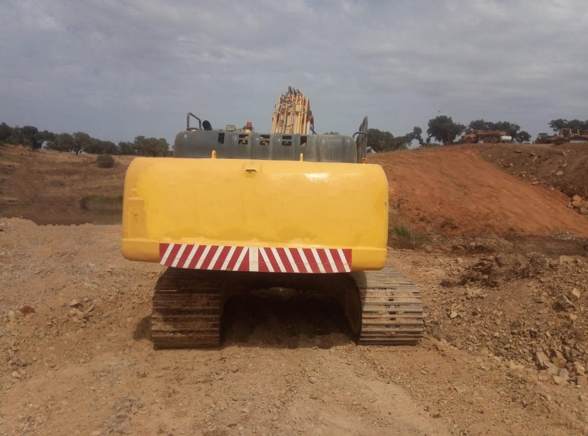 ESPANHA · Komatsu PC 360 LC -10 — imagem 4