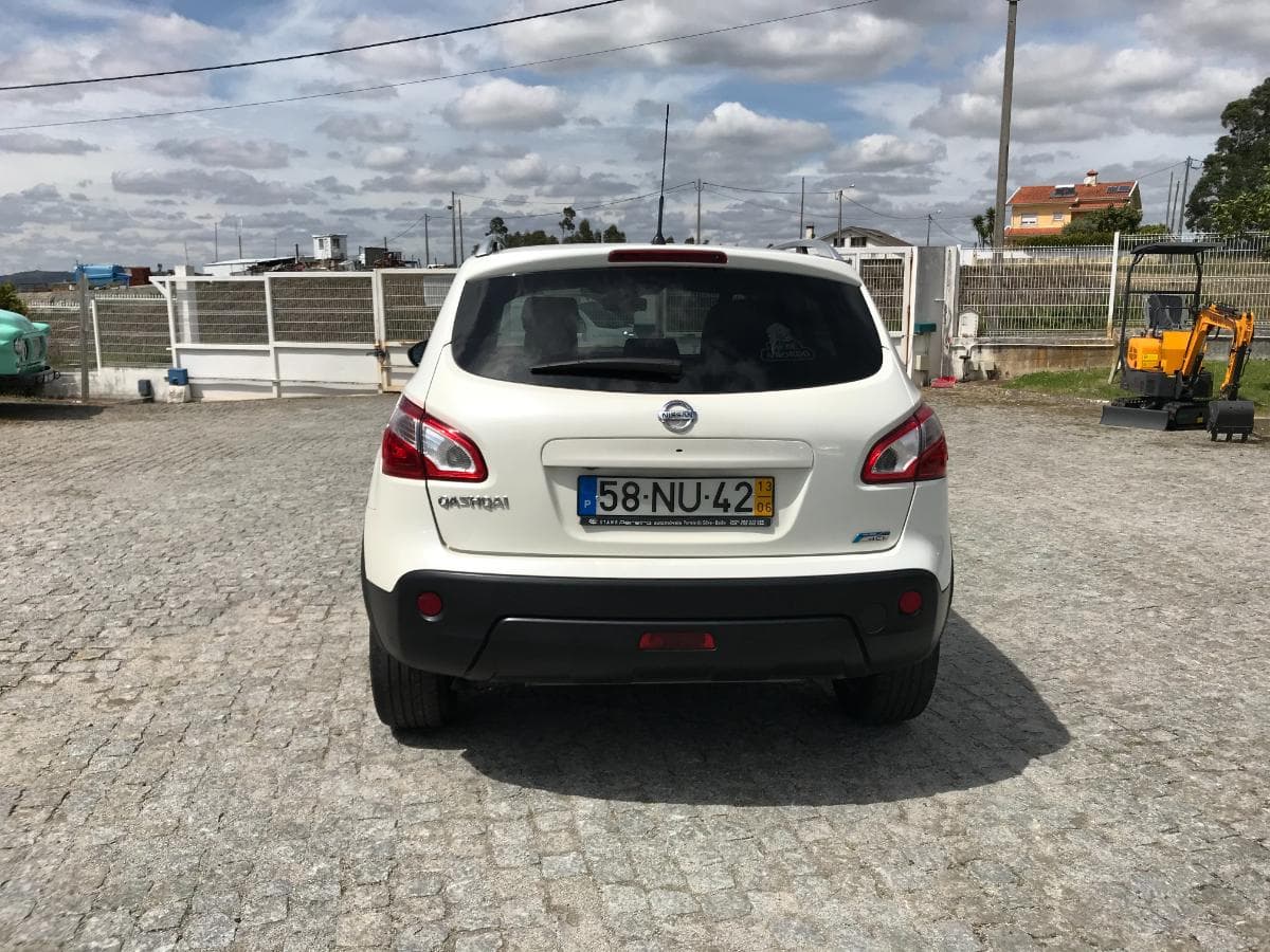Nissan Qashqai 1.6 DCI · Ano 2013 — imagem 5