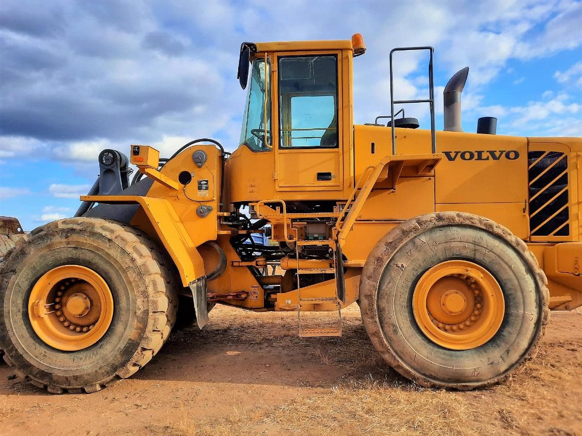 ESPANHA · Pala Volvo L180E — imagem 3